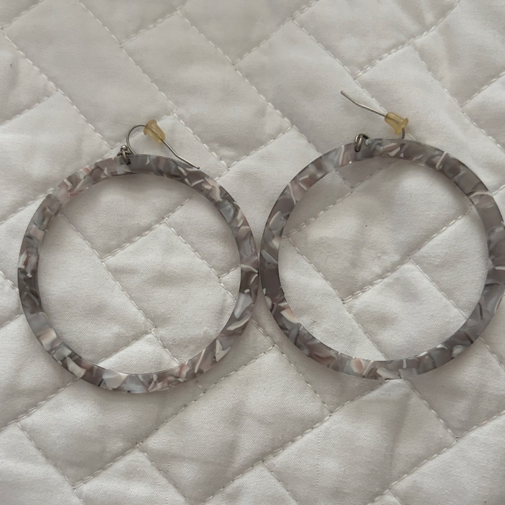 Source Unknown Marbled Gray Hoop Earrings